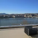 Penthouse Mit Donaublick By Interhome Apartmán