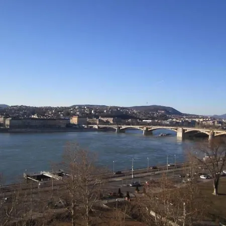 Penthouse Mit Donaublick By Interhome * Budapešť