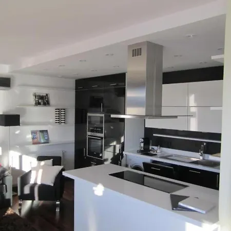 Apartmán Penthouse Mit Donaublick By Interhome