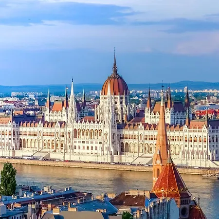 Penthouse Mit Donaublick By Interhome * Budapeszt