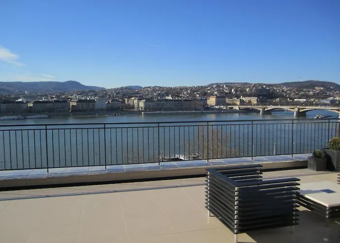 Penthouse Mit Donaublick By Interhome Apartmán