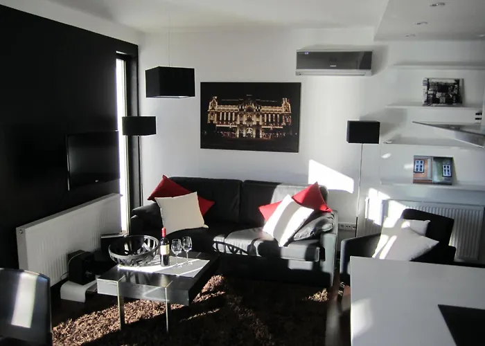 Apartment Penthouse Mit Donaublick By Interhome Budapest